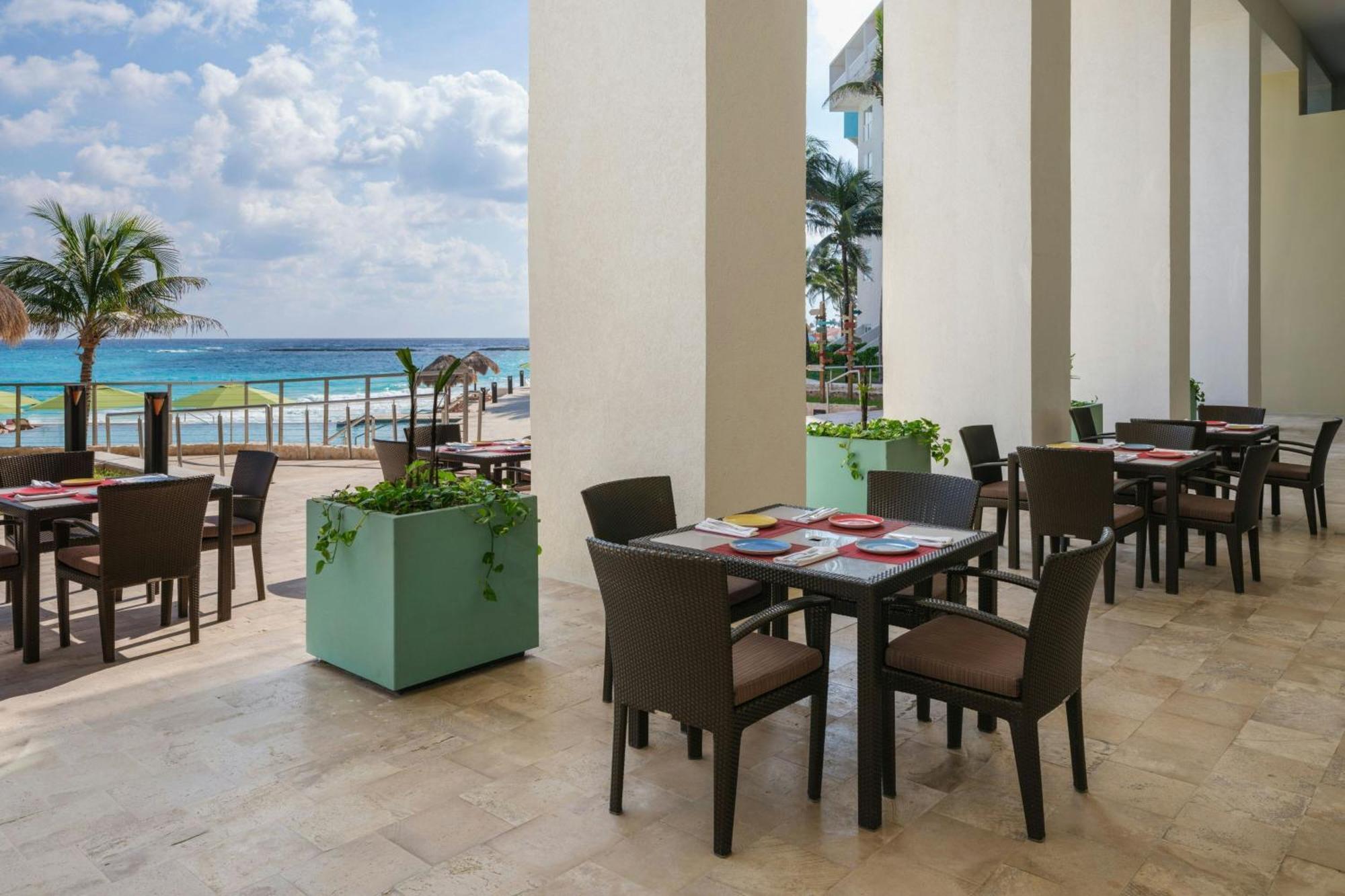 The Westin Cancun Resort Villas & Spa Exterior foto