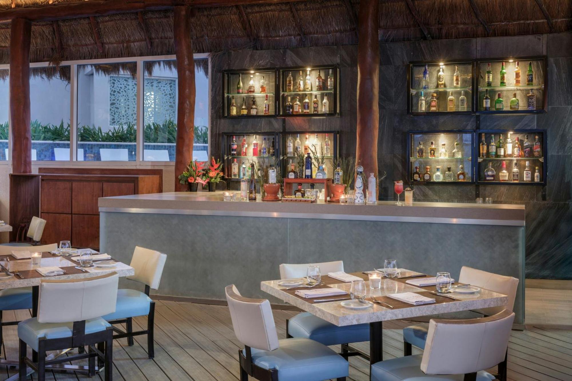 The Westin Cancun Resort Villas & Spa Exterior foto