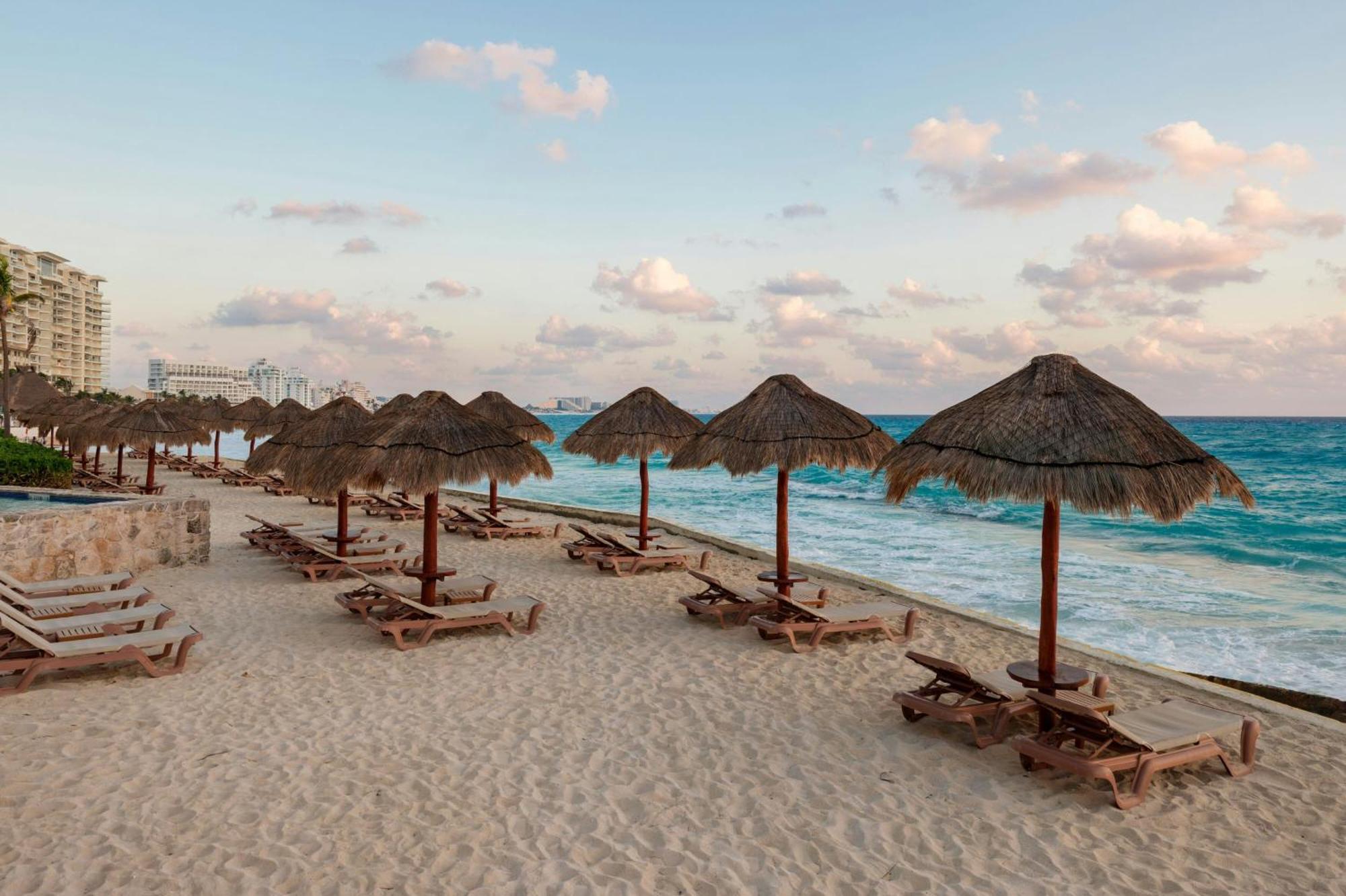 The Westin Cancun Resort Villas & Spa Exterior foto